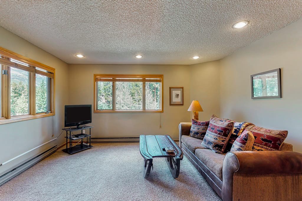 Woods Manor 101A — photo 4