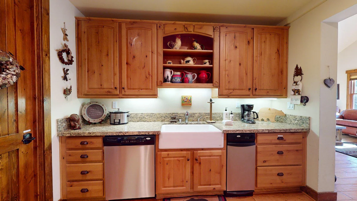 Snowcreek Resort Vacation Rental 1169 — photo 5