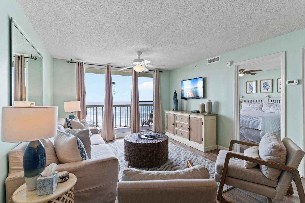 Beachfront Balcony *Amazing Views *Tiki Bar *Pools — photo 3