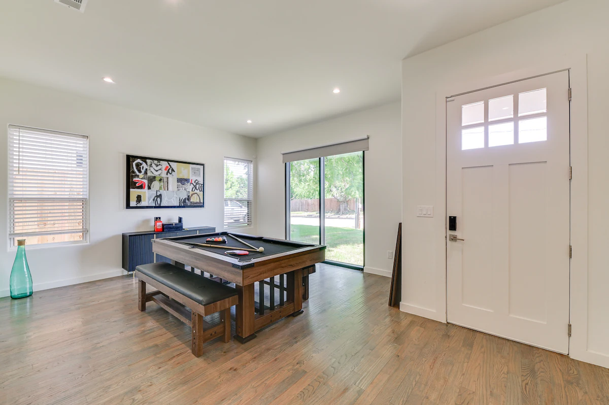Modern & Spacious Home 3 Mi to Downtown Dallas! — photo 2