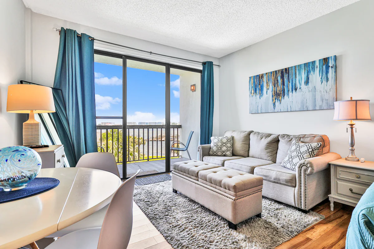 Waterfront Condo *w/pool access* — photo 5