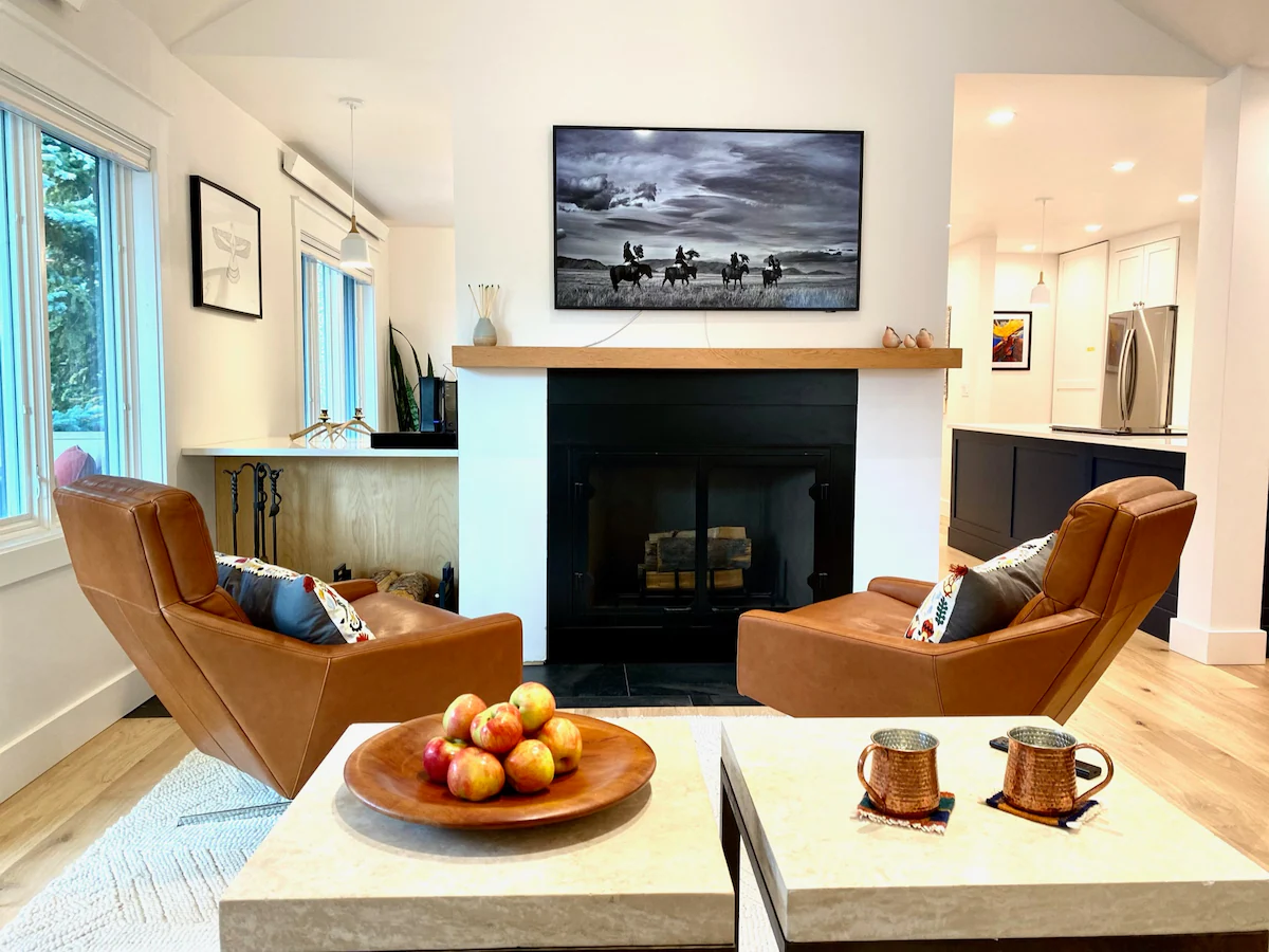 Teewinot B5: Top-floor 2BR Condo: Fully Remodeled — photo 4