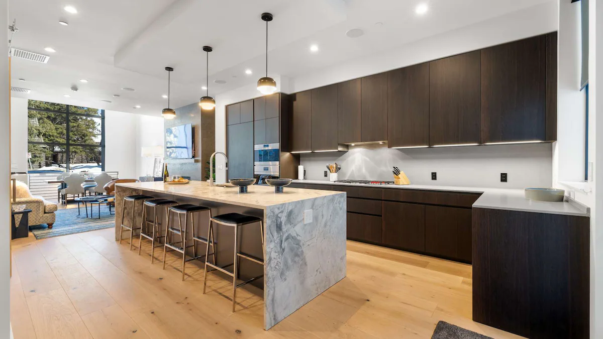 Glenwood Luxury Retreat — photo 2