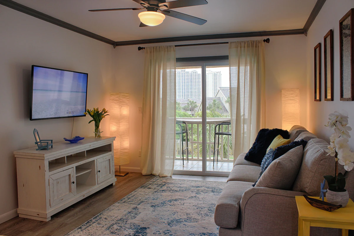 Relaxing Beach Getaway — photo 2