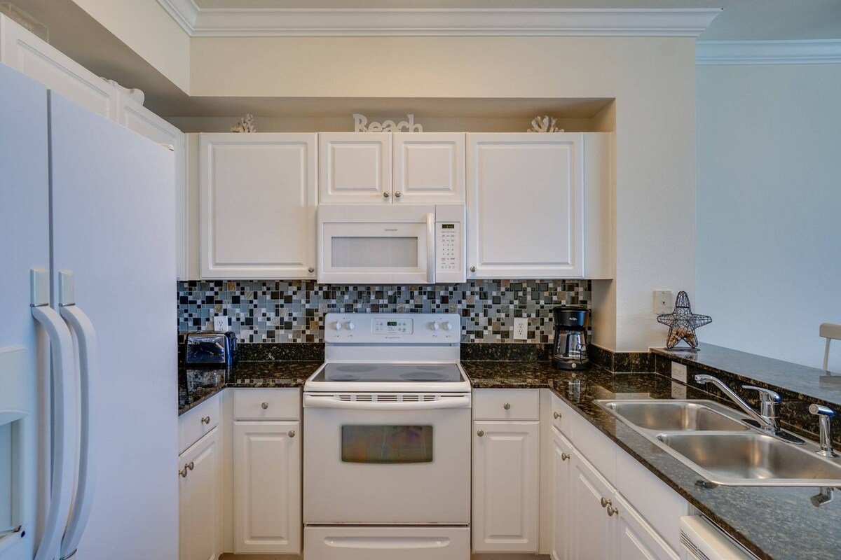 Paradise Tides 813-Outstanding Ocean-Sleeps 8 — photo 2