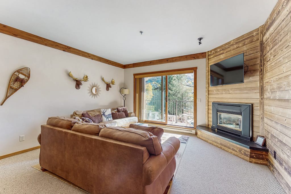 Snowflower 205-Updated 2BR Mountainview — photo 5