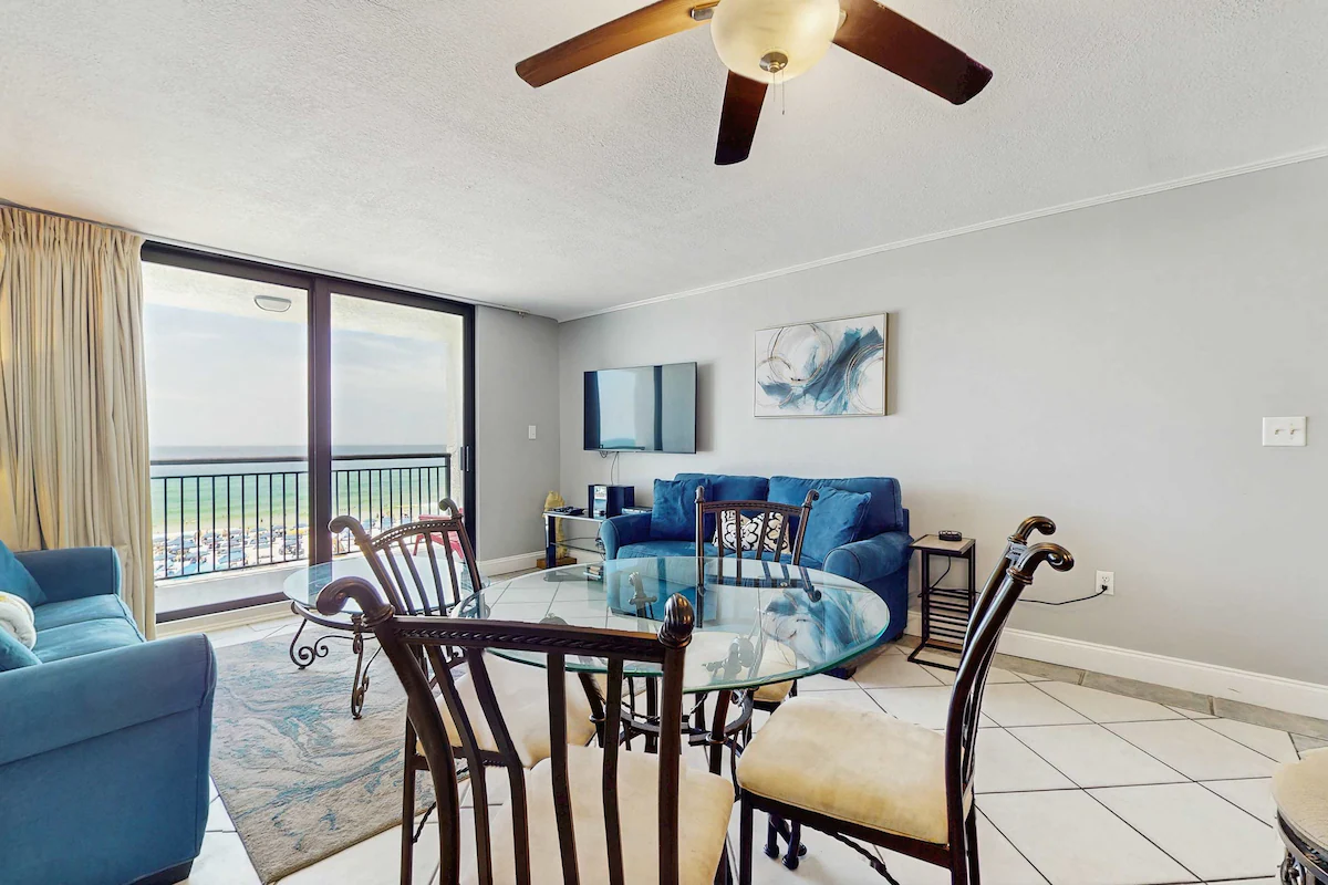 Gulf front condo, Pools, hot tub, and gym — photo 2