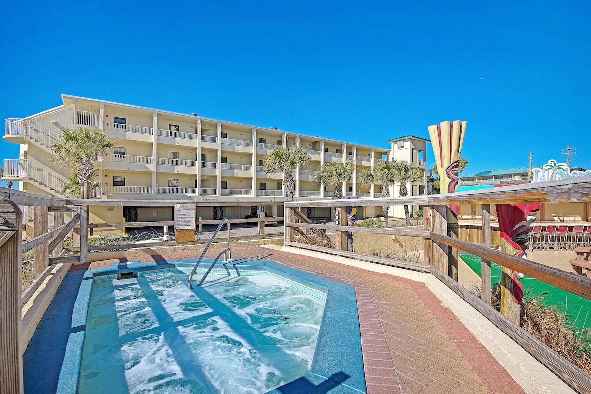 Gulf front condo, Pools, hot tub, and gym — photo 5