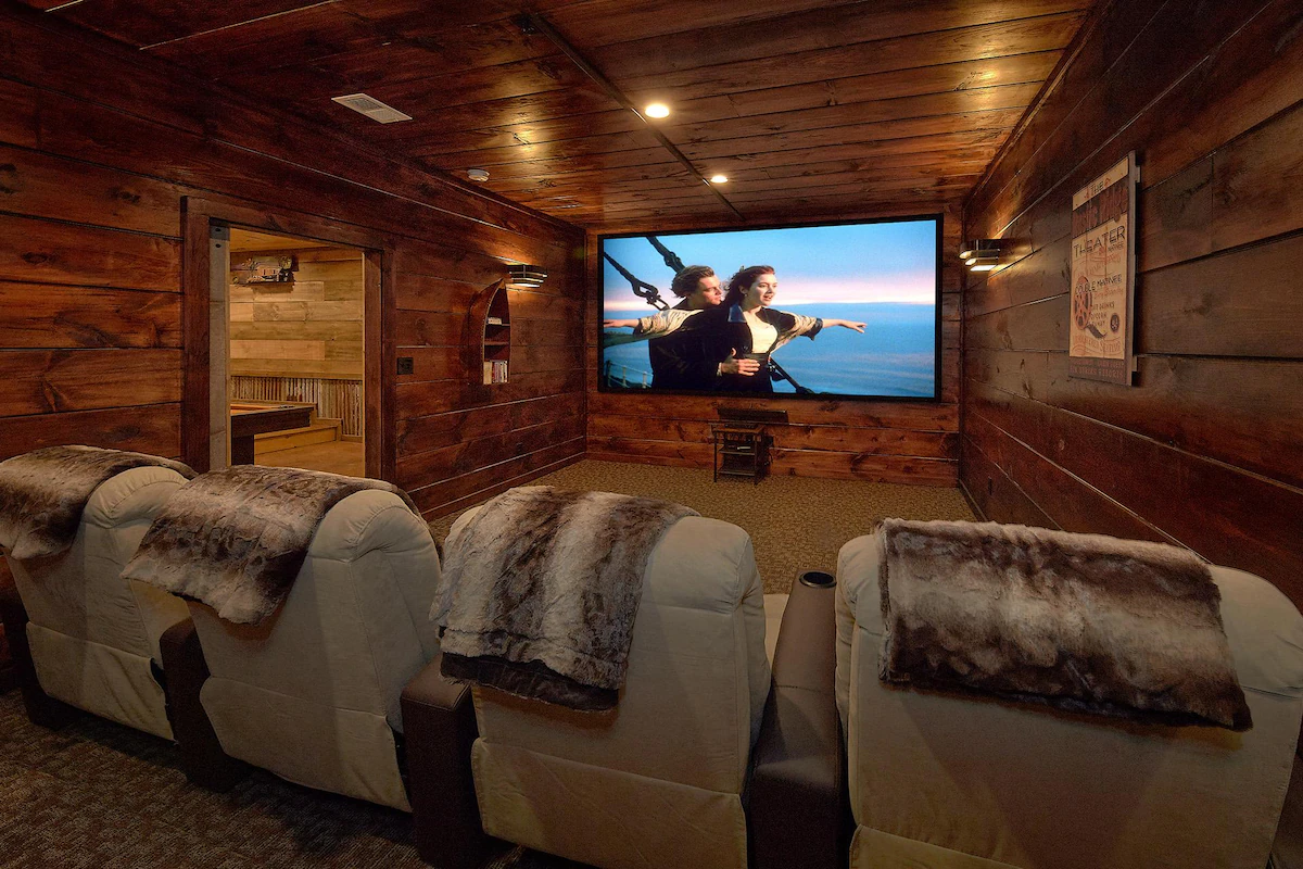 Private Pool, Theater, Gameroom, Hot Tub — photo 3