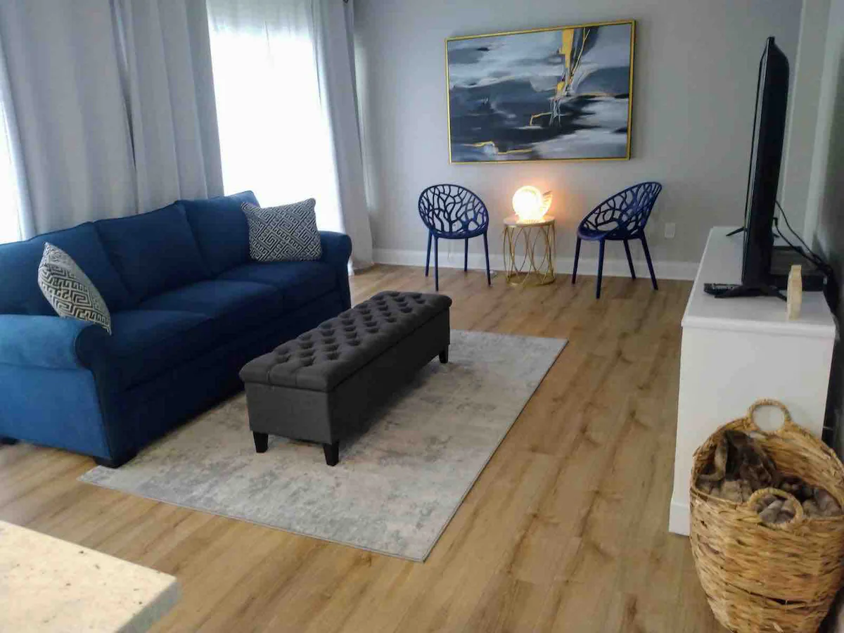 BELIEVE! Great location! Charming/ sexy 1BD condo — photo 4