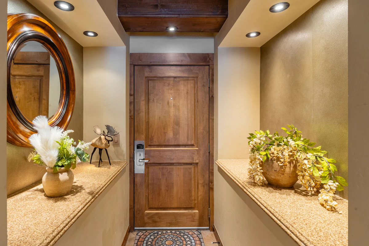 Landmark 702 - 3 Bedroom Diamond — photo 4