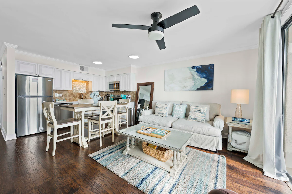 Beachfront 1BR | Seaside Beach & Racquet 3205 — photo 3