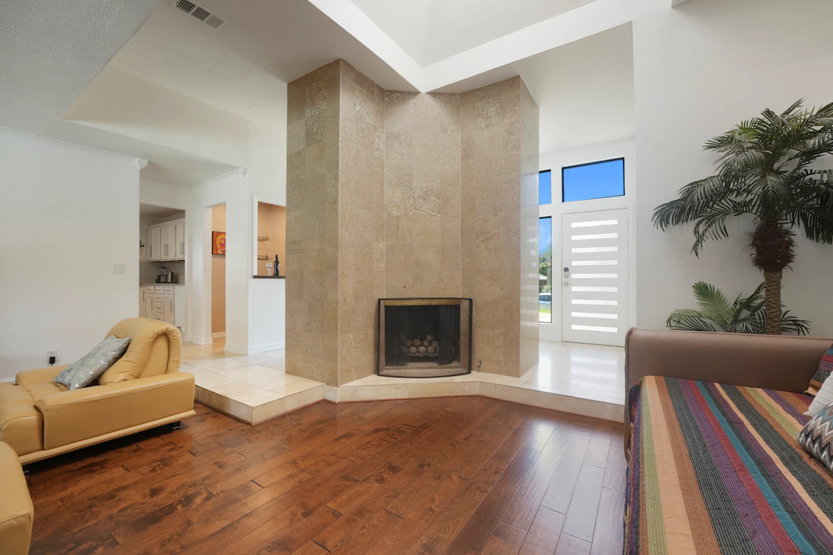 Spacious Sleeps 20 w/ Heated Pool by Uptown Dallas — photo 5
