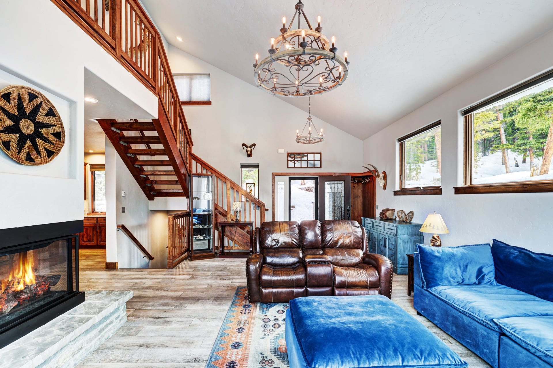 Hamilton Chalet in Blue River — photo 5