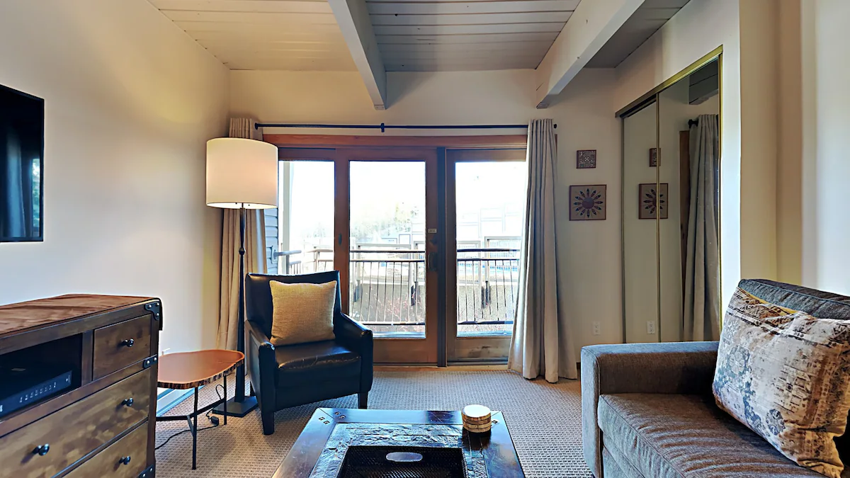 Timberline 214 Studio Deluxe — photo 2