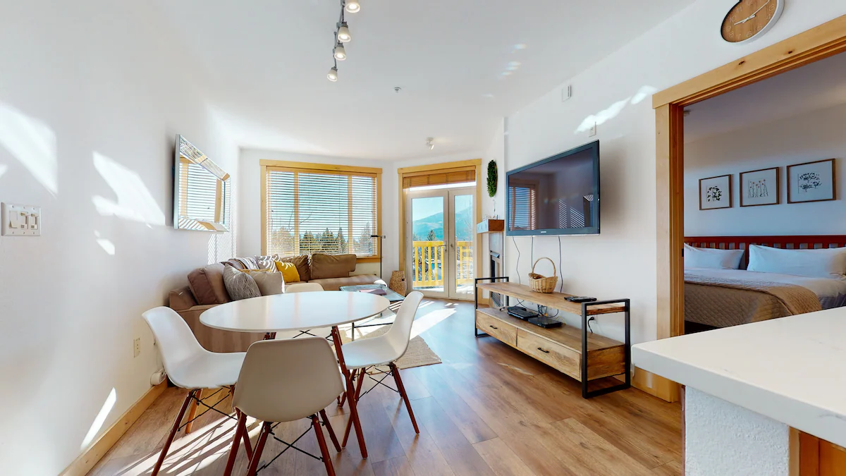 Sunstone 109 Condo Great Complex Amenities W/ Ski — photo 5