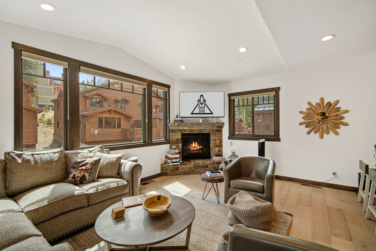 Mountainside-Newest property built at Canyon Lodge — photo 2
