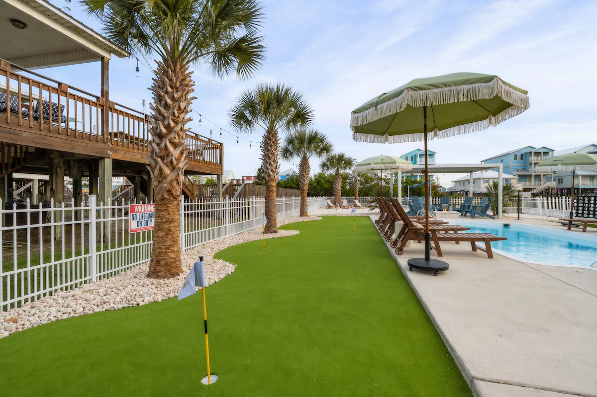 Saltwater Social | Heated Pool, Hot Tub, Theater — photo 2