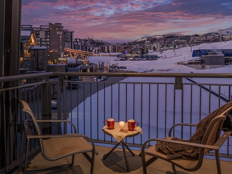 One Steamboat Place #516: Wild Card Peak - Steamboat Springs Rental — photo 3