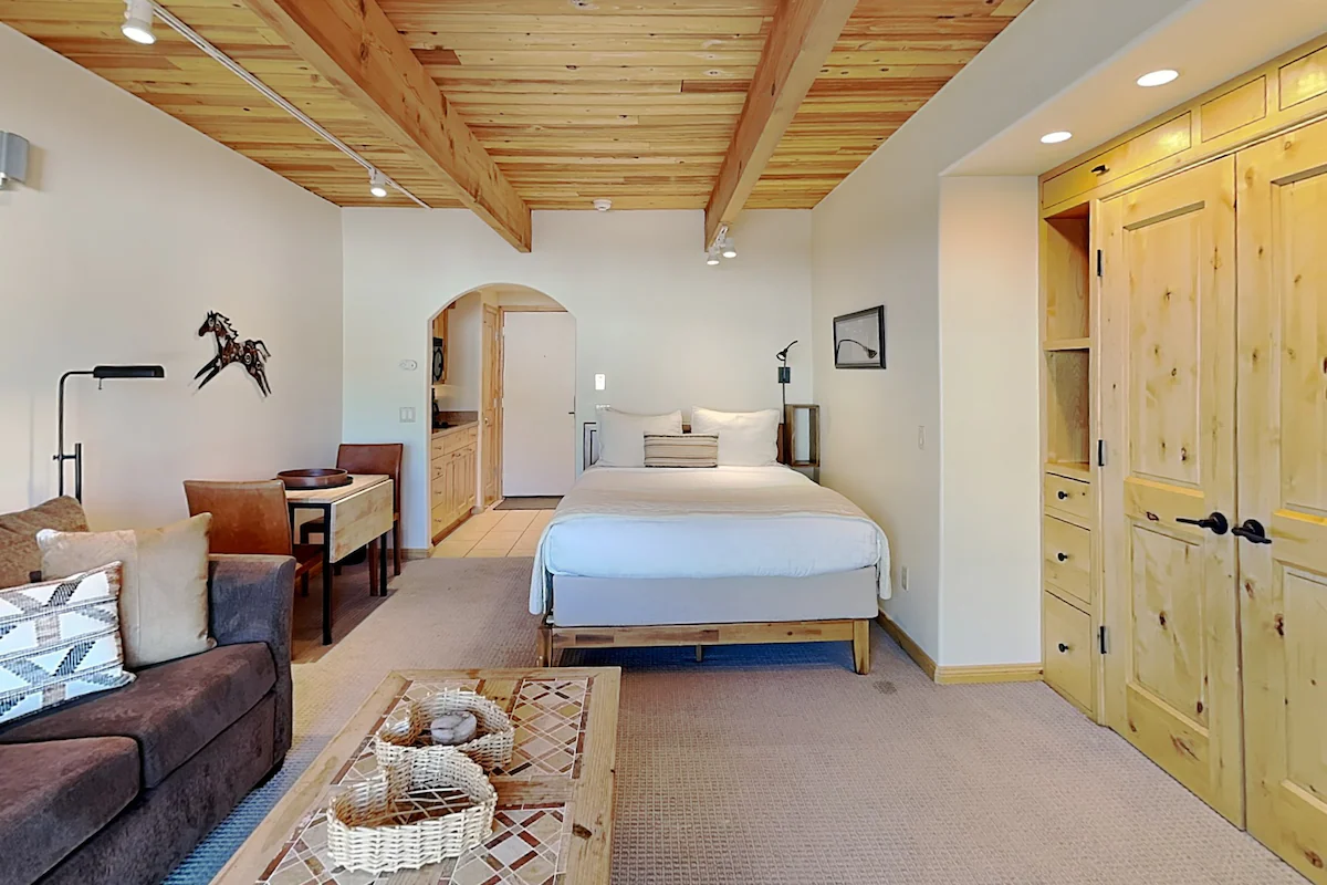 Timberline 215 Studio Deluxe — photo 2