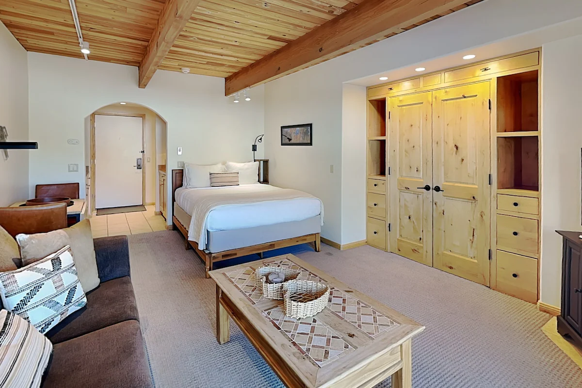 Timberline 215 Studio Deluxe — photo 3