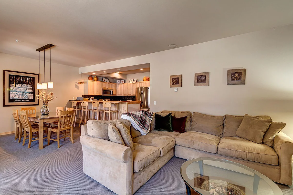 Ground floor condo near Main St Breckenridge! — photo 3