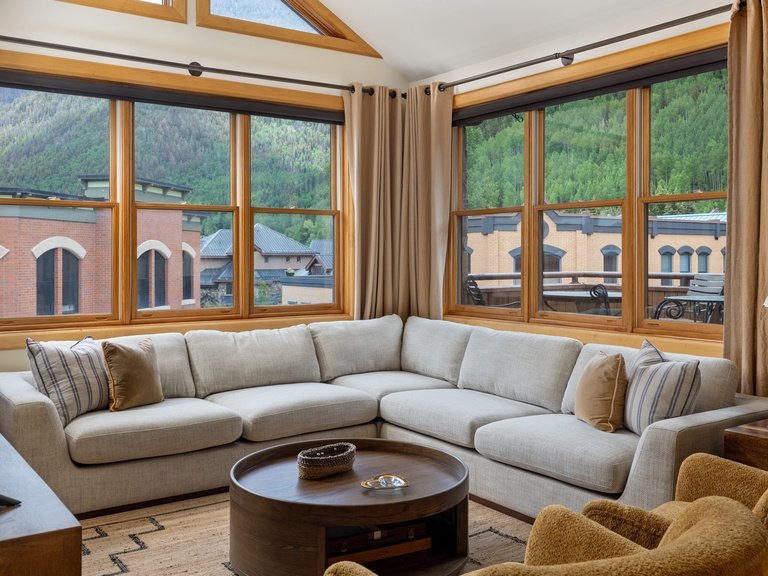 Pine Street Penthouse - Telluride Vacation Rentals — photo 2