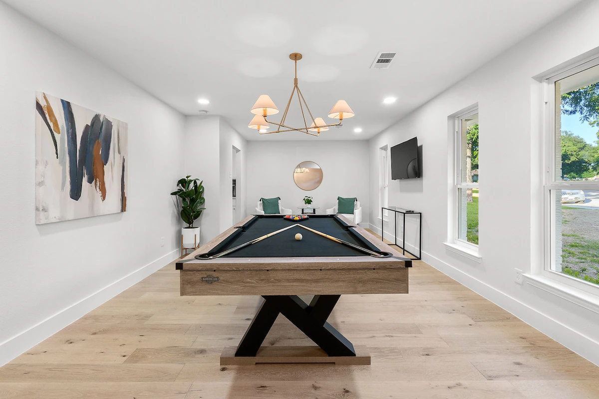 Relaxing home with Heated Pool & Spa W/ Photo Wall — photo 2