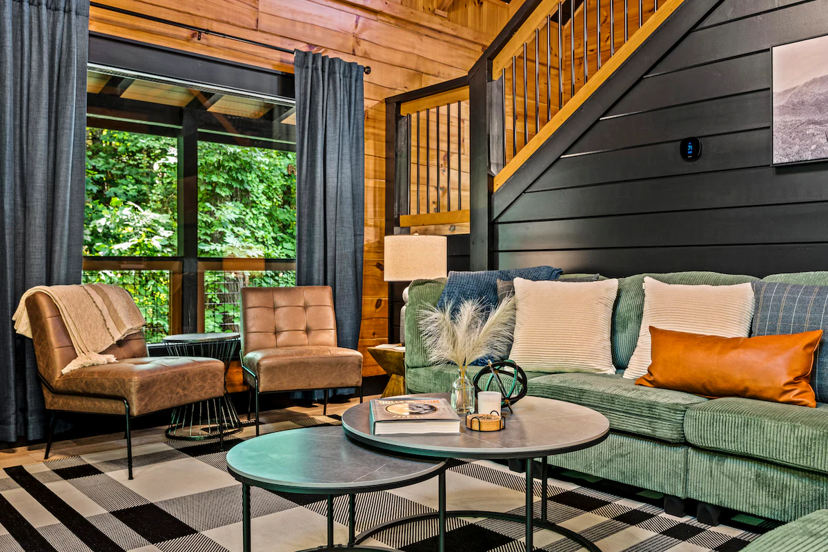 Smoky Mountain Luxe Cabin! Spa~Firepit~Games~Bunks — photo 3