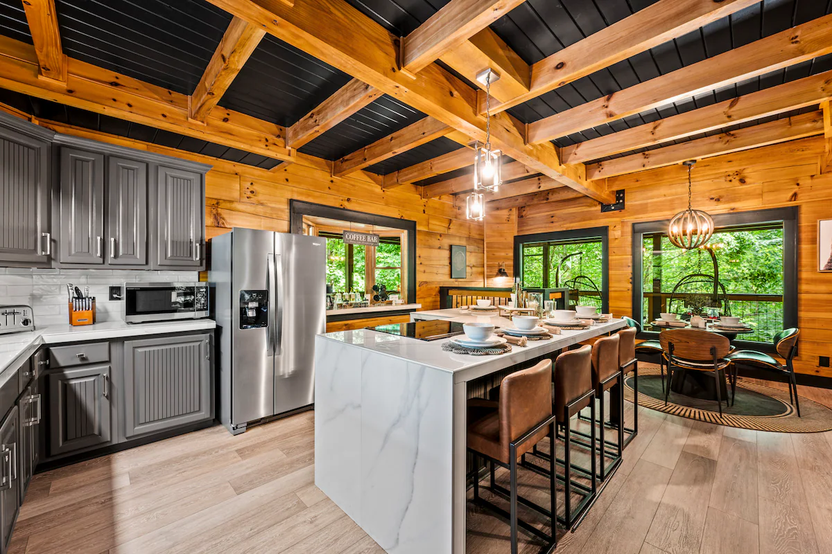 Smoky Mountain Luxe Cabin! Spa~Firepit~Games~Bunks — photo 5