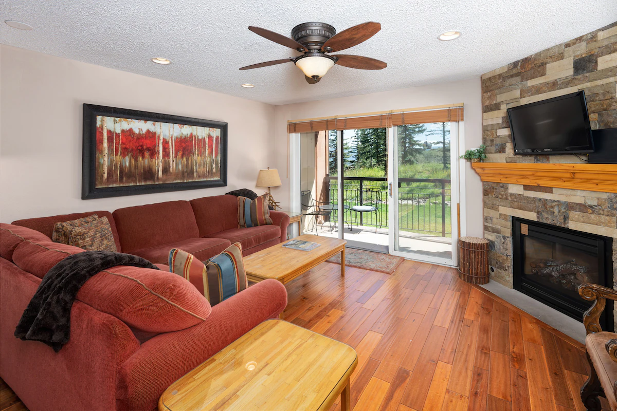 Crestwood 3114 Standard 1 Bedroom — photo 2