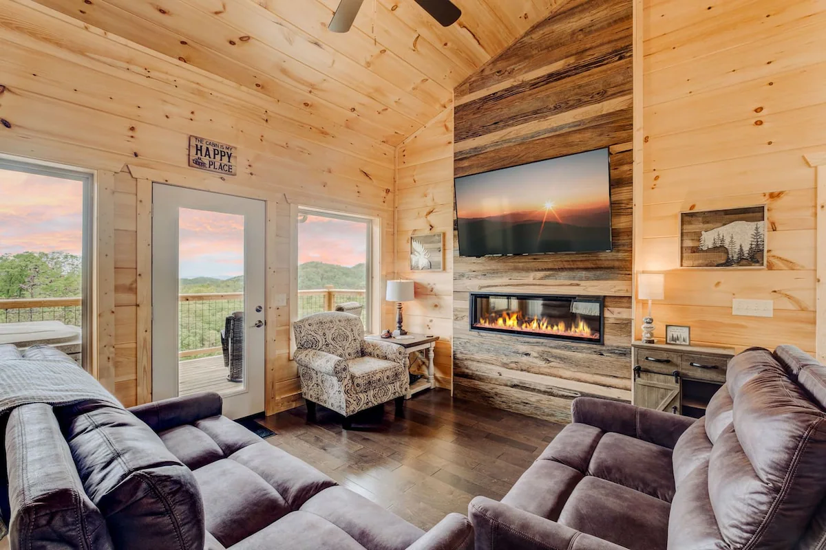 Killer Mtn Sunset Views | Hot Tub | Modern, Cozy! — photo 5