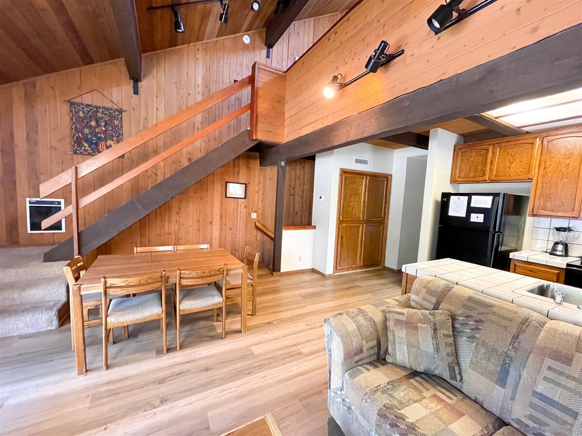 Arrowhead 4: Pet Friendly, Garage — photo 3