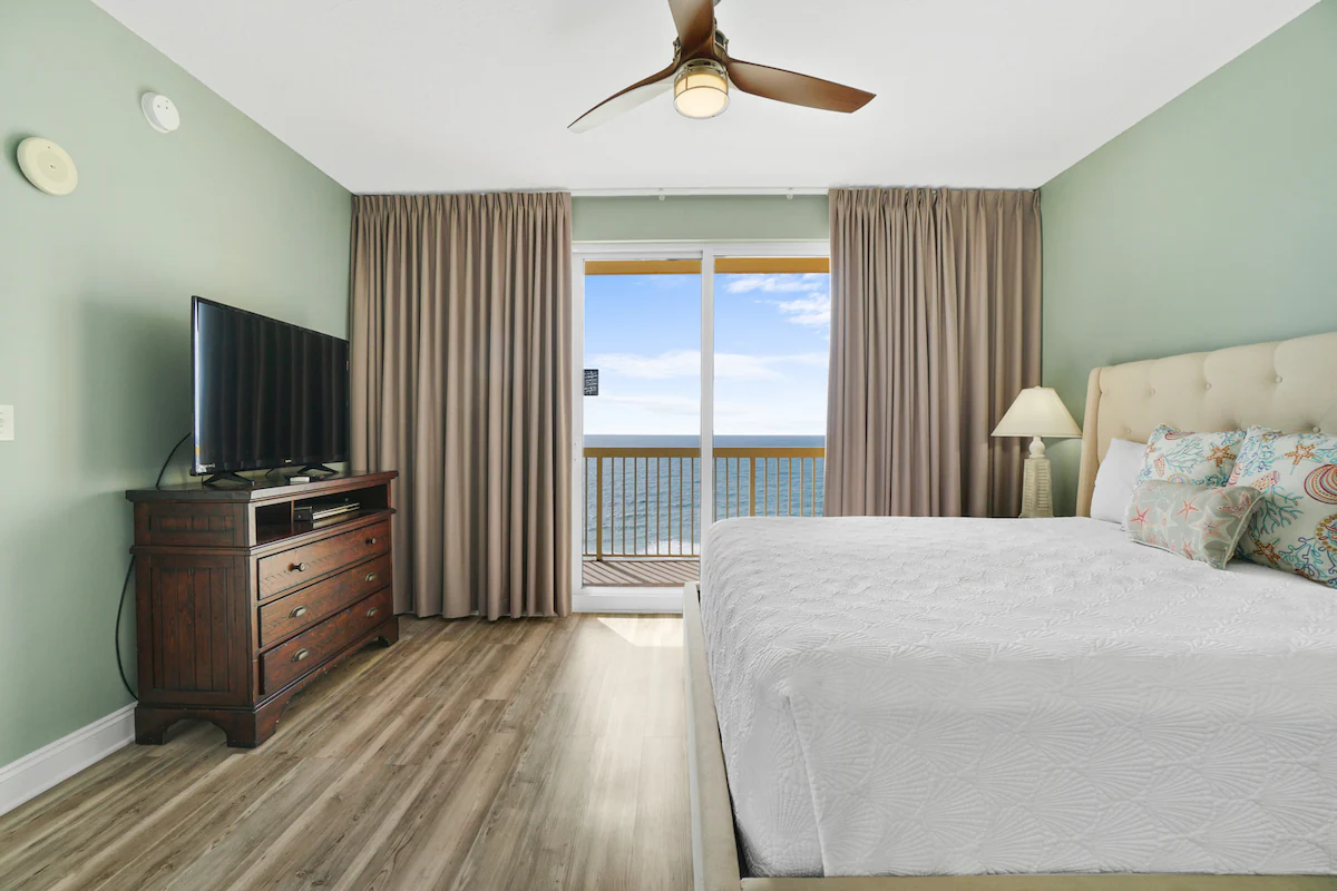 Calypso 2201E Gulf-front Near Pier Park, Beach Svc — photo 3