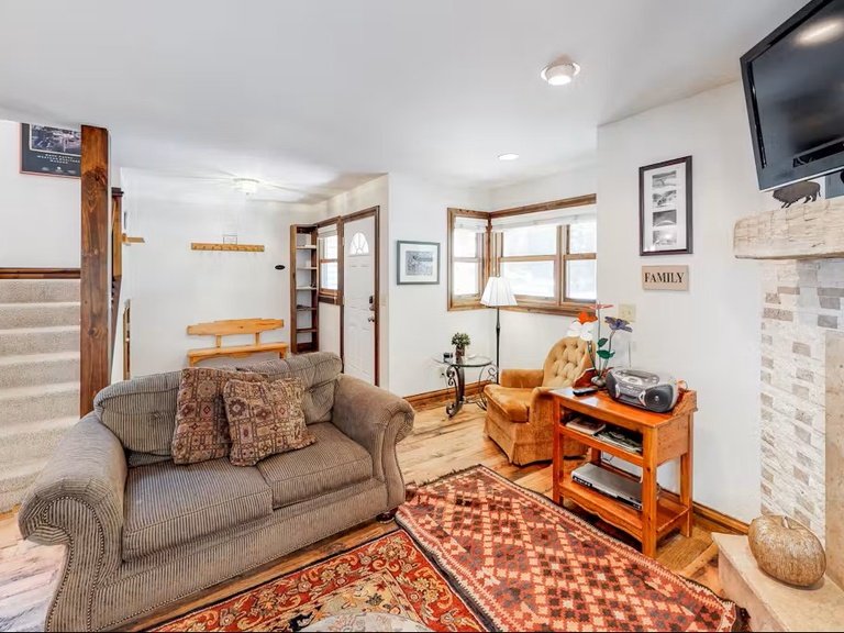 Bachman Village 25 - Bachman's Nook — photo 3