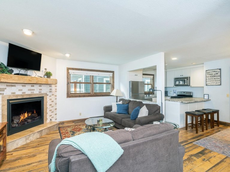 Bachman Village 25 - Bachman's Nook — photo 4