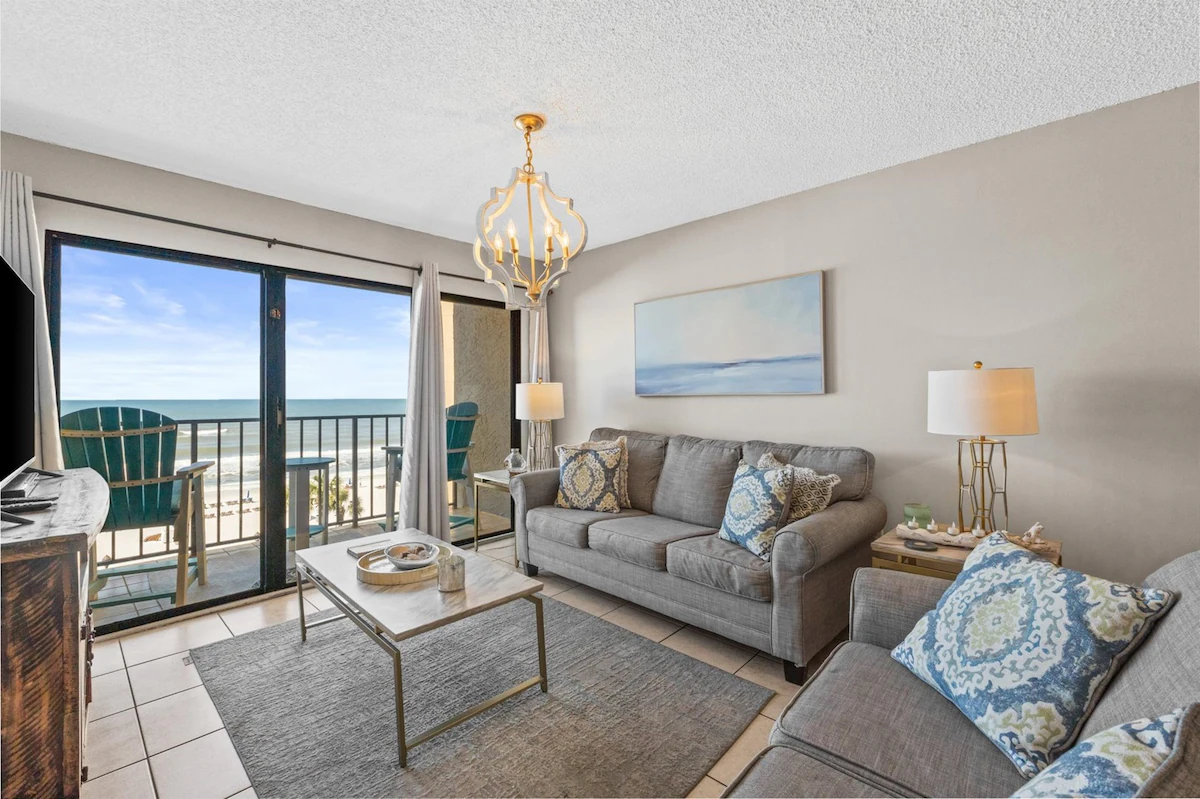 Summerhouse 504A - Beachfront + Free Beach Chairs! — photo 2