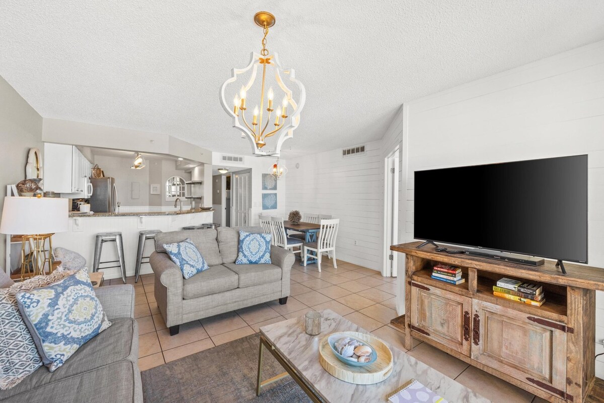 Summerhouse 504A - Beachfront + Free Beach Chairs! — photo 4