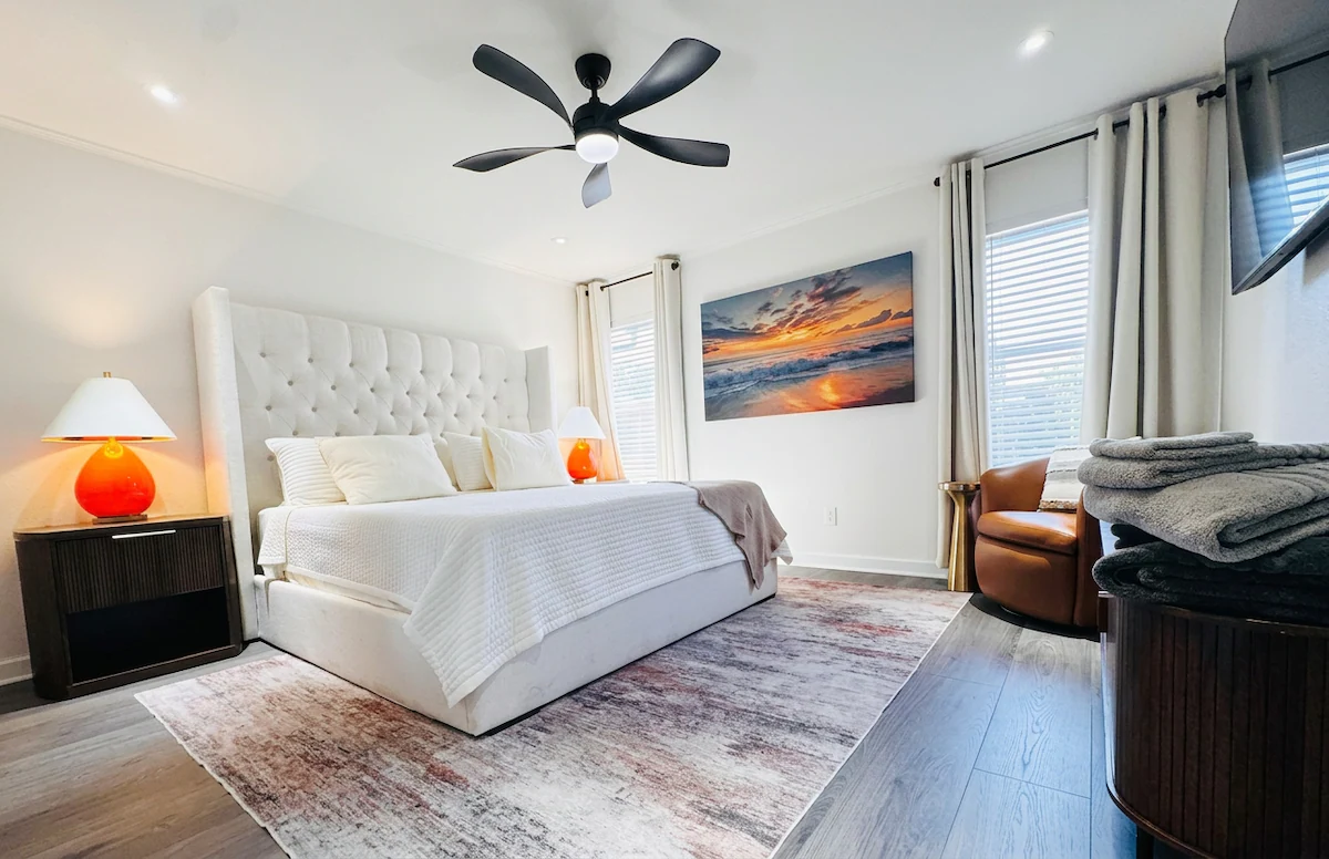 Stylish Dallas Escape - 3 Min to Love Field — photo 3