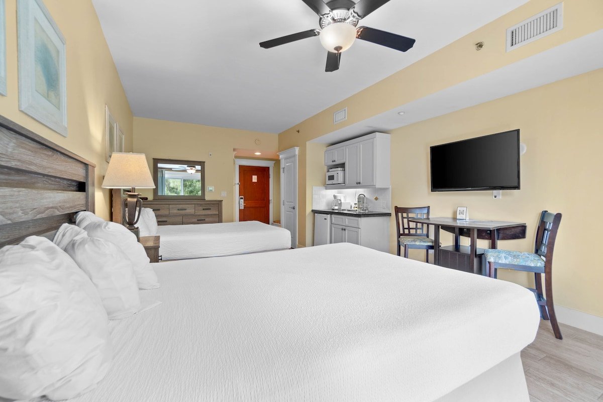 Deja Blue 3304–Studio Balcony–Sleeps 4 — photo 4