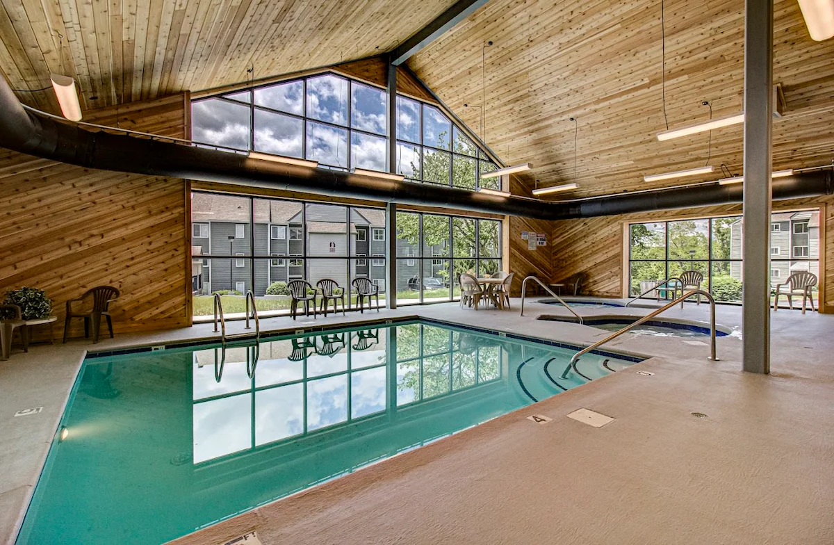 Extraordinary Mountain Views/Indoor Pool & Hot Tub — photo 4