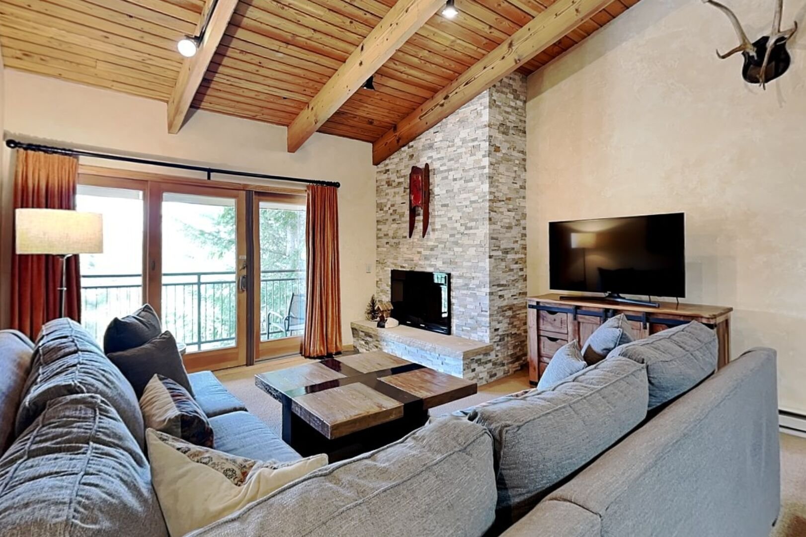 Timberline A3C Deluxe 1 Bedroom w/ Loft — photo 2