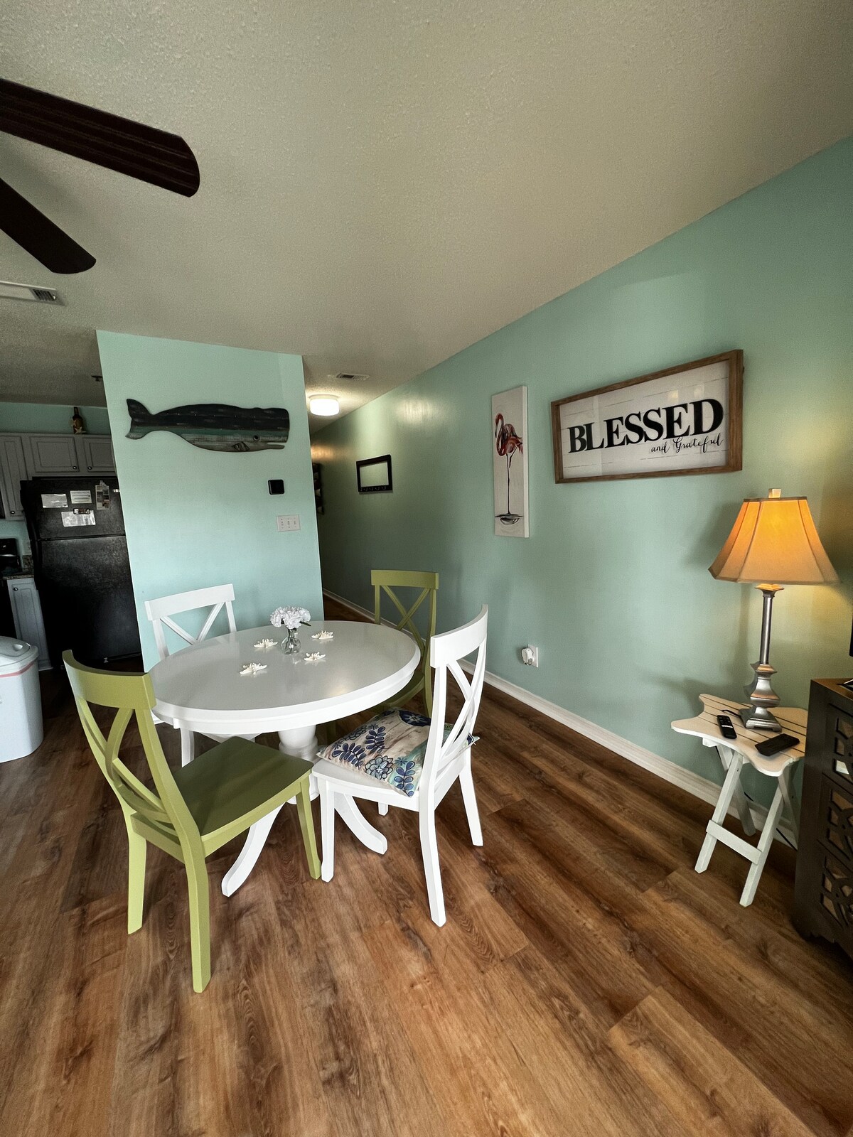 Gulf View Condo, Great location. Beach across St. — photo 4