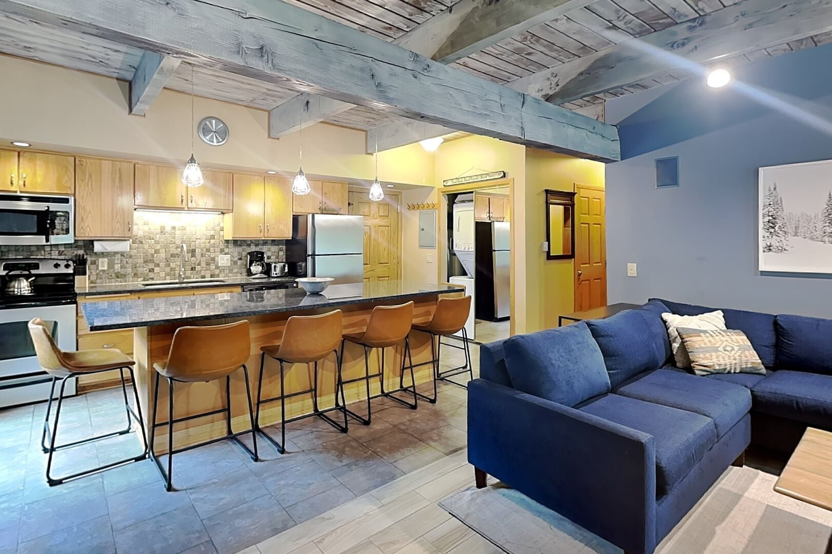 Timberline C2E Deluxe 2 Bedroom — photo 3