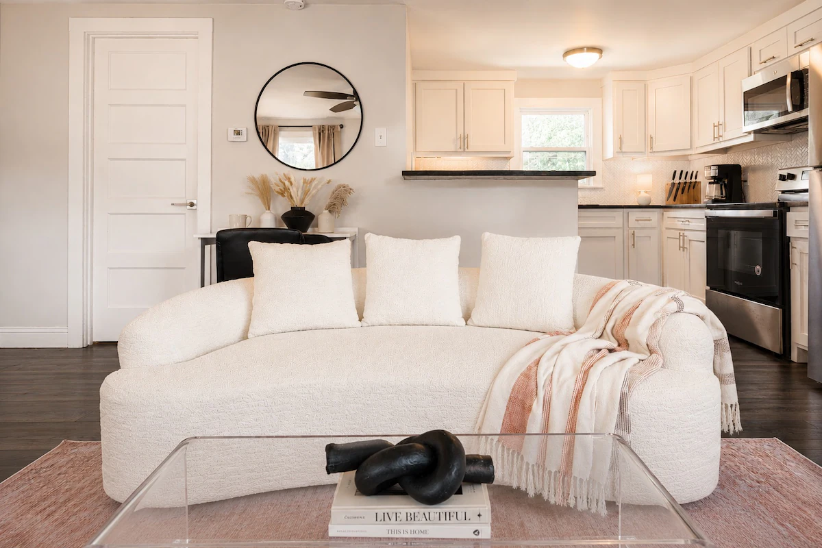 Private Bishop Arts Guesthouse | Luxe Studio — photo 2
