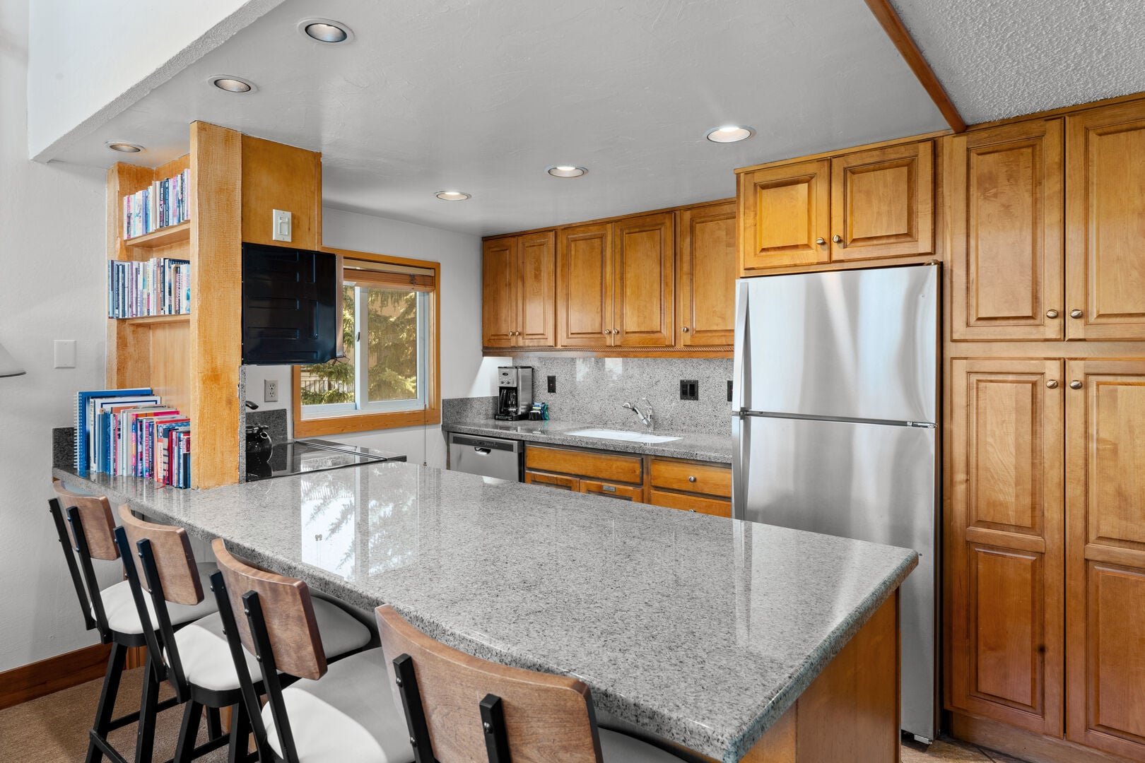 Crestwood 2309 Deluxe 1 Bedroom plus Loft — photo 4