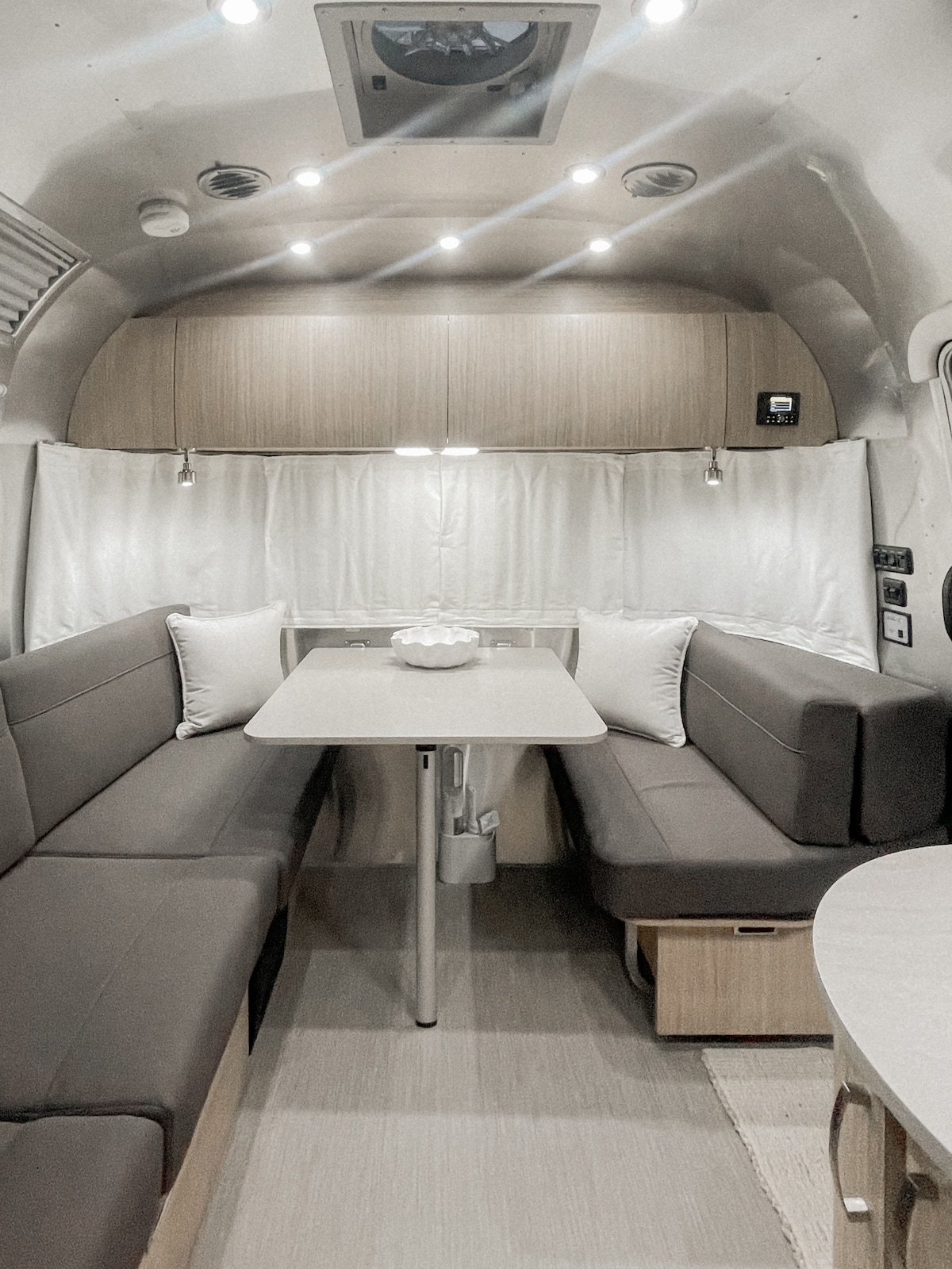 Juanderland RV- Airstream on 30A + saltwater pool! — photo 4