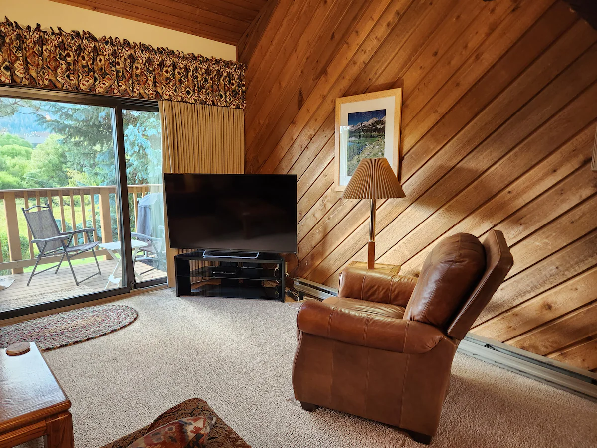 Snowcreek Resort Vacation Rental 228 — photo 2