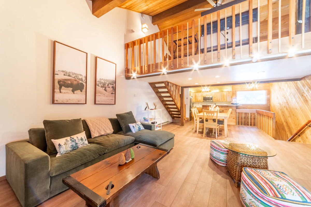 Cozy 2+Loft in Snowcreek Meadow w/ Mountain Views! — photo 4
