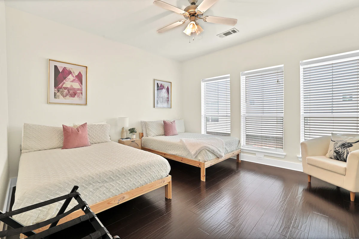 Spacious 3BR Townhome in the heart of Dallas — photo 2